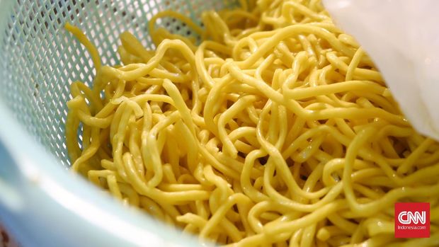 Festival Kuliner 'Kampoeng Tempoe Doeloe' JFFF 2016 Mie yang digunakan untuk Mie Aceh