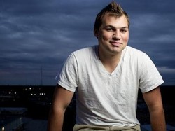 Kisah Brryan Jackson, Disuntik HIV Oleh Ayahnya Sendiri Saat Masih Bayi