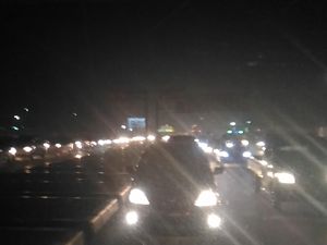 Mulai Arus Balik, Begini Padatnya Antrean di GT Cikarang Utama