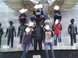 Abege yang Injak Patung Pahlawan di Simalungun Datang ke Kantor Polisi