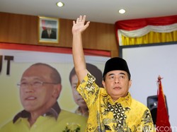 Tanpa Putaran Dua, Ade Komarudin Legowo Setya Novanto Jadi Ketum Baru Golkar