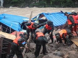 41 Orang Hilang Usai Tanah Longsor di China