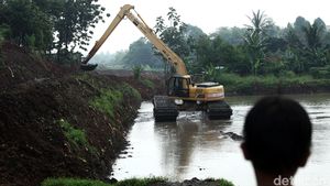 Cegah Banjir, Waduk Brigif Dinormalisasi