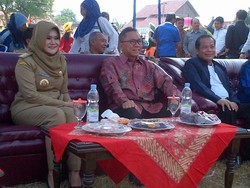 Pesan Ketua MPR ke Bupati Kendal Mirna: Contoh lah Bu Risma