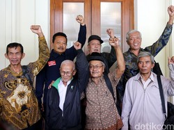 Curhat Korban Tragedi 65 ke Menko Luhut: Masih Ada Intimidasi dari Aparat