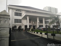 Anggaran Baju Baru Dewan Rp 1,7 Miliar, Ini Penjelasan Humas DPRD Jabar