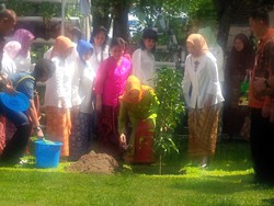 Iriana Jokowi dan Mufidah Kalla Temui 100 Guru PAUD se-Indonesia di Sleman