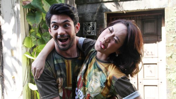 Keakraban BCL dan Reza Rahadian