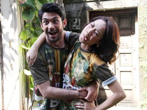 Keakraban BCL dan Reza Rahadian