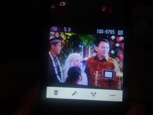 Cara Cagub DKI Mendekati Warga: Dari Blusukan hingga Hadiri Pesta Nikahan Cara Cagub DKI Mendekati Warga: Dari Blusukan hingga Hadiri Pesta Nikahan