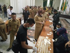 Dalam 8 Detik, Hasil Tes Urine 208 PNS di Pemprov Jabar Negatif Narkoba