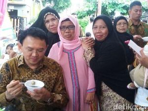 Ahok Mengaku Biasa Hadiri 12 Pesta Nikah di Akhir Pekan