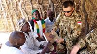 Satgas Indobatt Beri Bantuan Alquran ke Warga Darfur