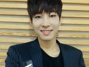 Wonwoo SEVENTEEN COVID-19, Absen dari Perilisan Album Attacca Wonwoo SEVENTEEN COVID-19, Absen dari Perilisan Album Attacca