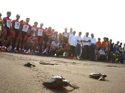 Lepas Penyu Dan Kampanye Sepeda Sehat Buka Tour de Banyuwangi Ijen