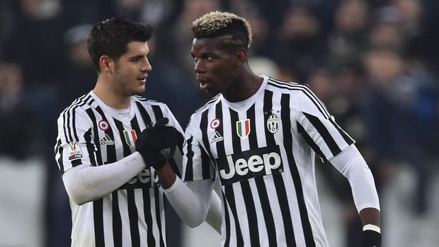 TURIN, ITALY - DECEMBER 16: Paul Pogba (R) of FC Juventus celebrates his goal with team mate Alvaro Morata during the TIM Cup match between FC Juventus and Torino FC at Juventus Arena on December 16, 2015 in Turin, Italy. (Photo by Valerio Pennicino/Getty Images)