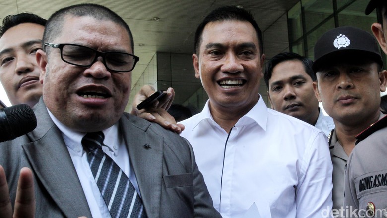 Razman Ancam Mundur Dari Kuasa Hukum Bila Jonru Tak Kooperatif Razman Ancam Mundur Dari Kuasa Hukum Bila Jonru Tak Kooperatif