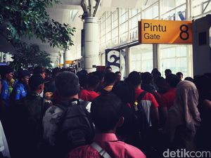 Cerita Dwina Tersiksa Delay 7 Jam Gara-gara Masalah Pilot Lion Air