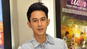 Double Denim Style ala Fandy Christian