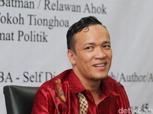 Ketua GP Mania Pede Arahan Ojo Kesusu Jokowi Cuma untuk Dirinya Ketua GP Mania Pede Arahan Ojo Kesusu Jokowi Cuma untuk Dirinya