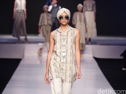 Chossy Latu Hingga Auguste Soesastro Tampilkan Beragam Tenun di JFFF