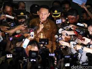 Ahok Diperiksa 8 Jam oleh Penyidik KPK