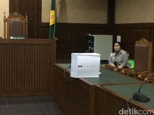 Berkas Tuntutan Nazaruddin di Kasus TPPU dan Korupsi Setebal 30 Cm Berkas Tuntutan Nazaruddin di Kasus TPPU dan Korupsi Setebal 30 Cm