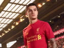 Merah, Emas, dan Kesederhanaan dalam Kostum Baru Liverpool