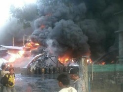 Pabrik Pengolahan Karet di Pasuruan Ludes Terbakar