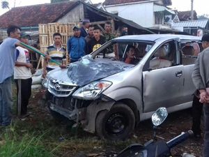 Warga Ngamuk dan Rusak Mobil Pencuri Tiga Domba di Bandung Barat