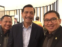 Foto Selfie Fadli Zon, Luhut dan Tito di UK Anti-Corruption Summit 2016