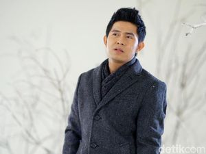 Cakra Khan Bangga Bisa Isi Soundtrack Rudy Habibie