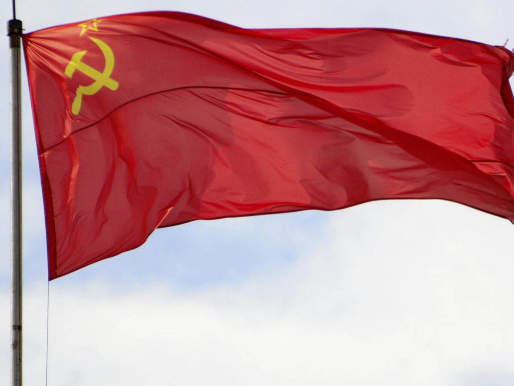 Komunisme: Pengertian, Sejarah, dan Contoh Negara