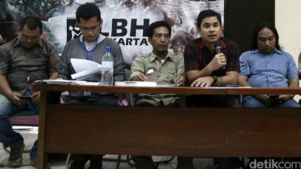 Militerisme Menghadang Demokrasi