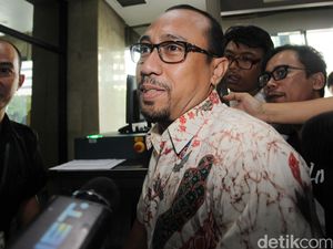 Diperiksa KPK Sebagai Tersangka, Andi Taufan Tiro Tak Ditahan Diperiksa KPK Sebagai Tersangka, Andi Taufan Tiro Tak Ditahan