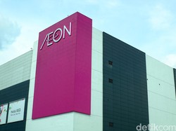 Kaca-kaca Toko di AEON Mall JGC Cakung Pecah Akibat Amukan Massa