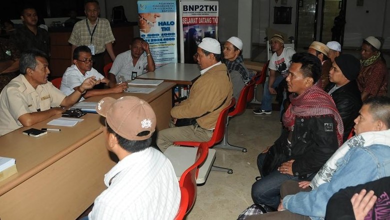 Korban PHK Bin Laden Group Tiba Di Jakarta, BNP2TKI Jamin Hak TKI Dipenuhi Korban PHK Bin Laden Group Tiba Di Jakarta, BNP2TKI Jamin Hak TKI Dipenuhi