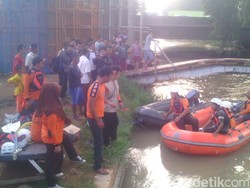 Loncat dari Atas Jembatan, Bocah 12 Tahun Hanyut di Kali di Bekasi