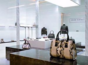 Jangan Tertipu! Ini Cara Bedakan Tas Kulit Asli dan Palsu