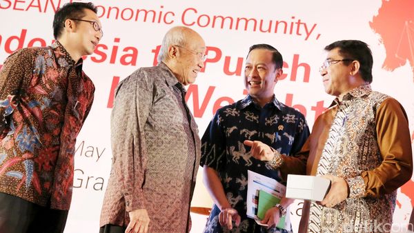 Mendag Buka Economic Outlook 2016