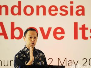 Tom Lembong soal Hilirisasi Ugal-ugalan: Senjata Makan Tuan! Tom Lembong soal Hilirisasi Ugal-ugalan: Senjata Makan Tuan!