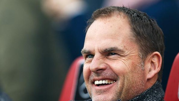 De Boer Berharap Raih Sukses di Inter Musim Ini