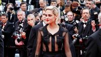 Kristen Stewart Berbaju Transparan di Festival Film Cannes 2016