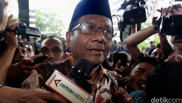 Mahfud MD Sambangi KPK