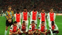 Pak guru Louis van Gaal sendiri adalah pelatih top yang punya pengaruh luas terhadap generasi pelatih masa kini karena pernah dilatihnya antara lain di Ajax dan Barcelona. Foto: Getty Images/Clive Brunskill