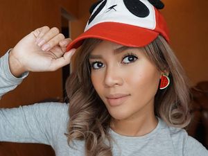 Cerita YouTuber Rachel Goddard, Jerawatan Parah karena Hobi Makan Gorengan Cerita YouTuber Rachel Goddard, Jerawatan Parah karena Hobi Makan Gorengan