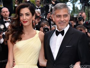George Clooney Akhirnya Buka Suara Soal Kehamilan Kembar Sang Istri George Clooney Akhirnya Buka Suara Soal Kehamilan Kembar Sang Istri