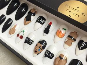 Siapa yang Mau Pakai Nail Art Meme Kim Kardshian Menangis?