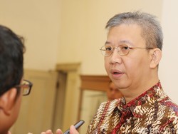 TransJ Kaji Sanksi untuk Operator Bus yang Terguling Depan UKI