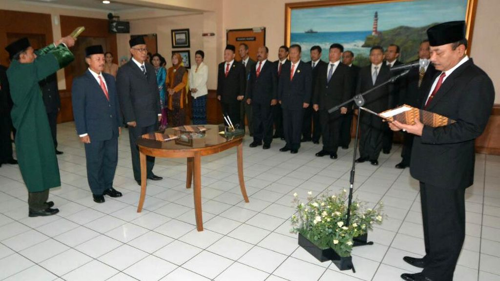 Kepala Bakamla Lantik 9 Pejabat Pimpinan Tinggi Kepala Bakamla Lantik 9 Pejabat Pimpinan Tinggi